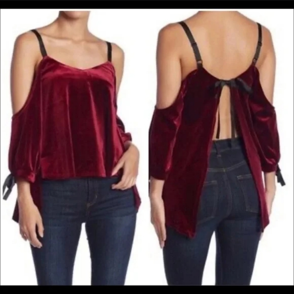 NWT Romeo & Juliet Couture Burgundy Velvet Open Back Top Size‎ Small #0551